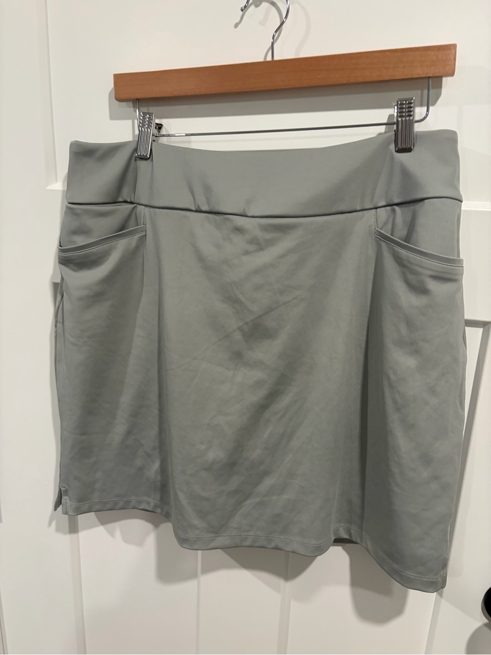 Adidas Light Gray Active Skort with Pockets